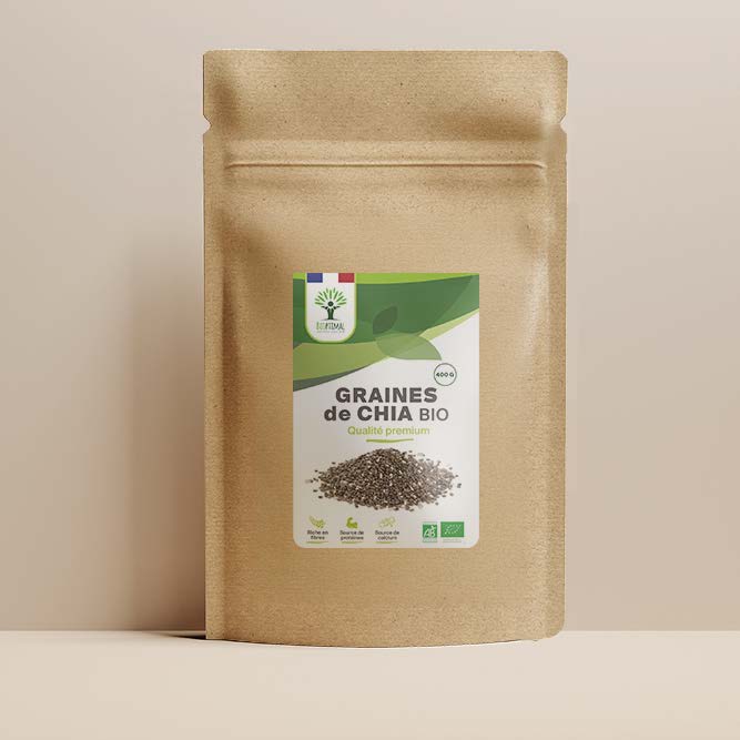Sachet de superaliment graines de chia Bioptimal présenté sur fond beige.