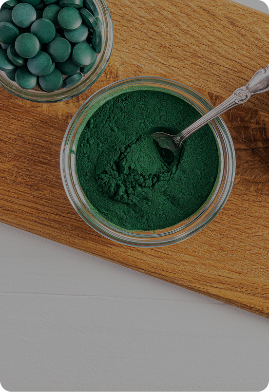 Spiruline en poudre et en comprimés