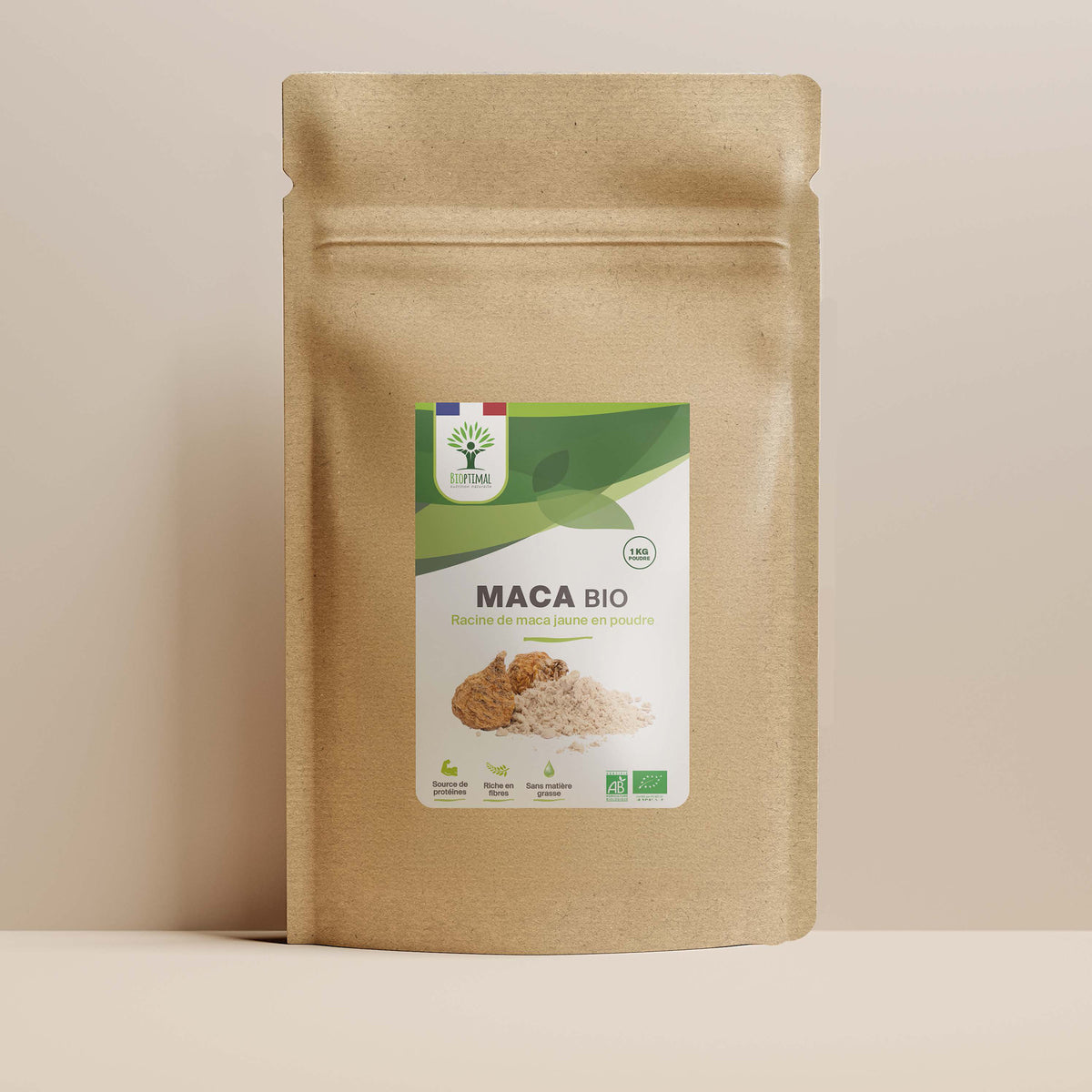 Sachet de superaliment maca Bioptimal présenté sur fond beige