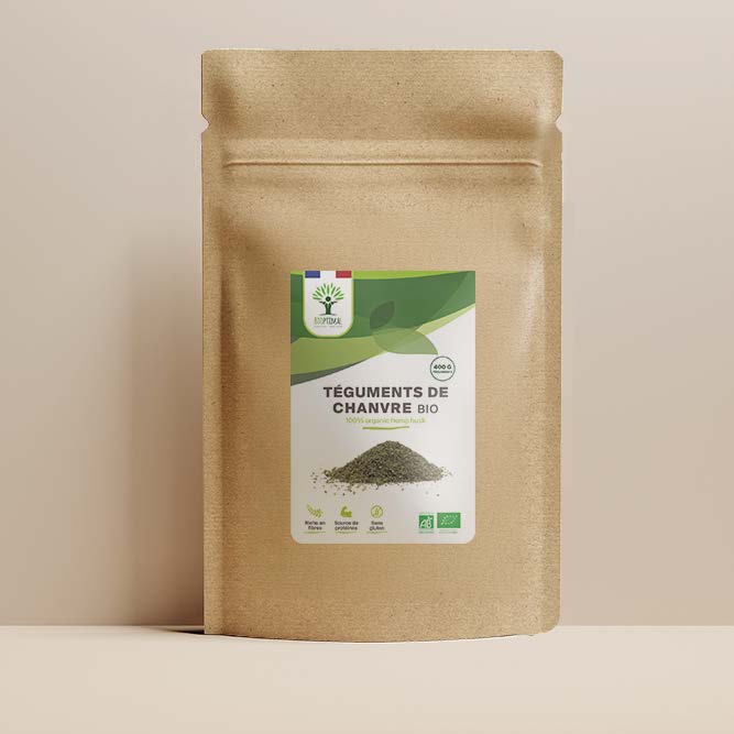 Sachet de superaliment téguments de chanvre Bioptimal présenté sur fond beige.